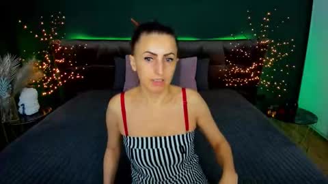 rebecca_diamonds online show from November 4, 6:34 am