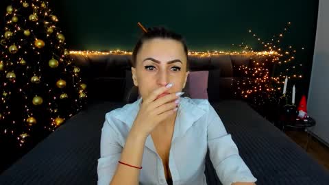 rebecca_diamonds online show from December 22, 6:43 am