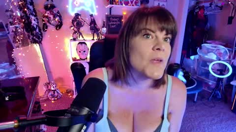 Rebecca Love online show from February 17, 10:27 pm