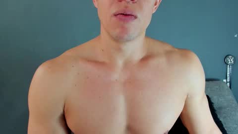 twitter REECET26 instagram RECCETAYLOR online show from October 23, 3:33 pm