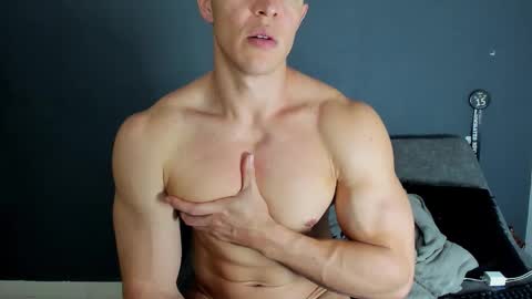 twitter REECET26 instagram RECCETAYLOR online show from November 1, 3:52 am