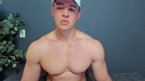 twitter REECET26 instagram RECCETAYLOR online show from January 12, 1:05 pm