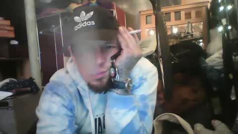 Snapshot of recka810 chatting on March 2, 10:27 pm recka810 online show from March 2, 10:27 pm