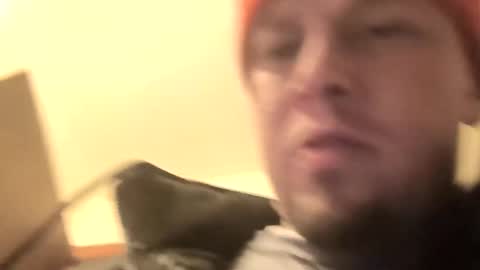 Snapshot of recka810 chatting on March 10, 12:26 pm recka810 online show from March 10, 12:26 pm