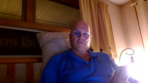 Mtn. Man online show from October 9, 12:52 am