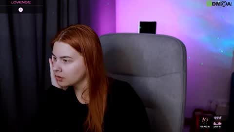 red__dizzy online show from April 21, 9:28 pm