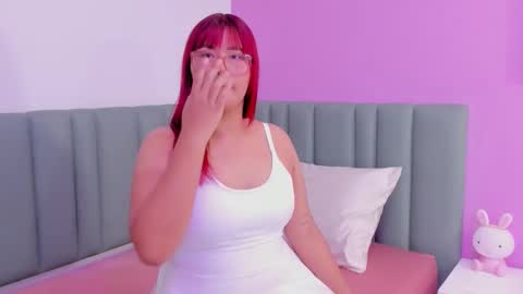 Snapshot of red_clipse chatting on February 22, 3:40 am Red online show from February 22, 3:40 am