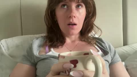 Snapshot of red_head_rosie_69 chatting on May 20, 9:04 am Rosie online show from May 20, 9:04 am