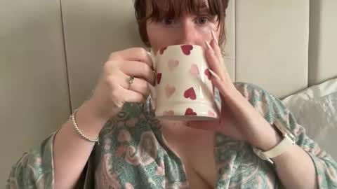 Snapshot of red_head_rosie_69 chatting on June 1, 8:16 am Rosie online show from June 1, 8:16 am