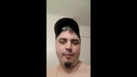 Snapshot of red_hot_peppers chatting on February 23, 2:51 am red_hot_peppers online show from February 23, 2:51 am