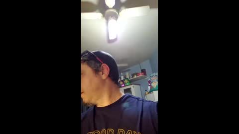 Snapshot of red_hot_peppers chatting on October 3, 8:44 am red_hot_peppers online show from October 3, 8:44 am