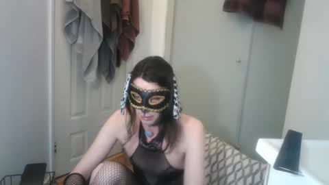 Snapshot of red_october_sub chatting on April 25, 7:22 am Red October SlutPuppy online show from April 25, 7:22 am