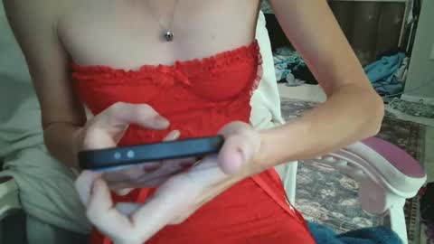 Red online show from October 7, 5:43 pm