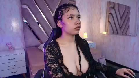 Snapshot of red_pandaa chatting on July 15, 4:07 am red_pandaa online show from July 15, 4:07 am