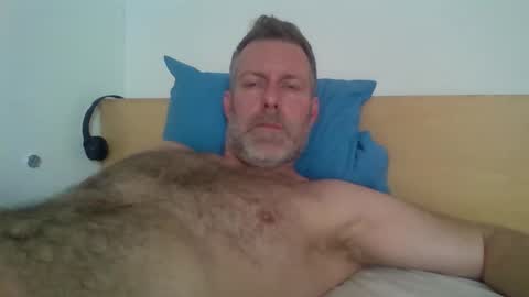 Red online show from November 17, 10:54 am