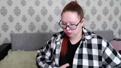 Chloe online show from October 13, 5:18 am