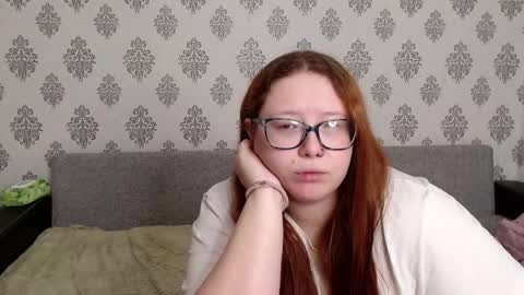 Chloe online show from October 15, 7:30 am