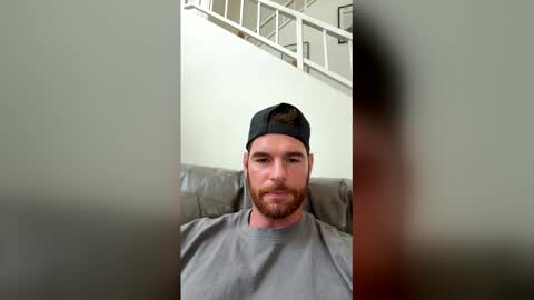 reddead7100 online show from April 20, 11:28 pm