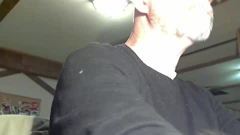 Snapshot of redfox60010 chatting on April 6, 6:20 pm redfox60010 online show from April 6, 6:20 pm