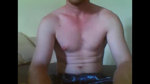 Snapshot of redfur_tigrrluvr chatting on February 3, 3:20 am redfur_tigrrluvr online show from February 3, 3:20 am