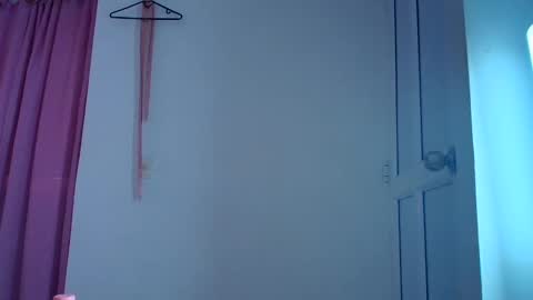 Snapshot of redhair6 chatting on November 15, 7:10 pm redhair6 online show from November 15, 7:10 pm