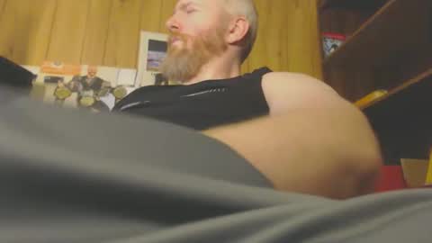 Snapshot of redhead4fun chatting on November 18, 6:23 pm theredhead4fun online show from November 18, 6:23 pm