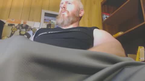 Snapshot of redhead4fun chatting on December 23, 1:14 am theredhead4fun online show from December 23, 1:14 am