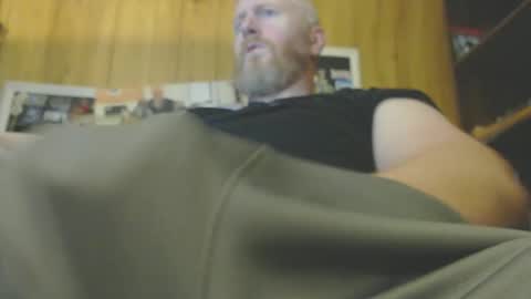 Snapshot of redhead4fun chatting on June 4, 4:40 am theredhead4fun online show from June 4, 4:40 am