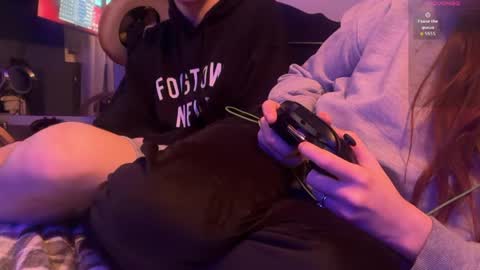 Redhead and BigPeenar online show from April 1, 11:35 pm