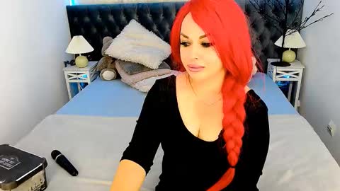 redheadeva online show from October 18, 5:32 am