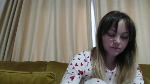 Snapshot of redjessica chatting on February 26, 8:13 am RedJessica online show from February 26, 8:13 am