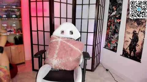 Lu Independiet model online show from March 9, 12:25 am