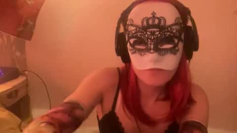 Redplume online show from February 16, 8:27 pm