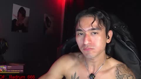 Snapshot of redrum_696 chatting on January 18, 12:58 am Red online show from January 18, 12:58 am