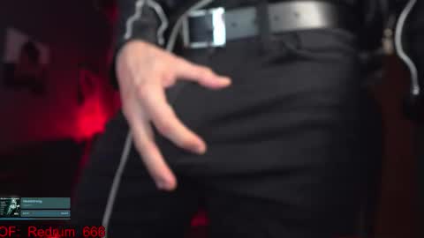 Snapshot of redrum_696 chatting on February 2, 1:21 pm Red online show from February 2, 1:21 pm