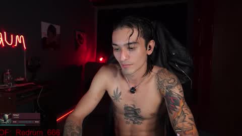 Snapshot of redrum_696 chatting on February 26, 4:11 am Red online show from February 26, 4:11 am