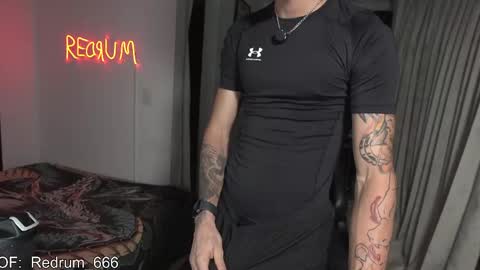 Snapshot of redrum_696 chatting on June 1, 3:30 am Red online show from June 1, 3:30 am