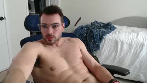 redstar461163 online show from May 12, 7:44 pm