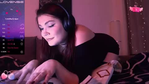 Snapshot of redyari chatting on December 13, 10:55 pm Red online show from December 13, 10:55 pm