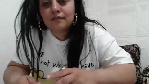 Reea online show from April 21, 7:06 pm