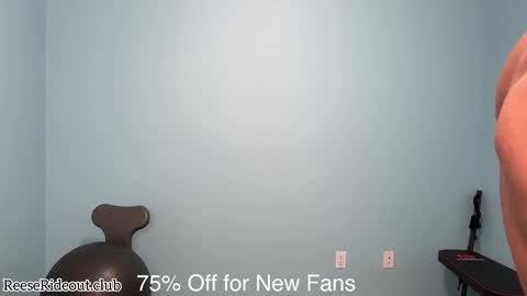 Snapshot of reeserideout chatting on January 3, 10:19 pm Reese Rideout online show from January 3, 10:19 pm