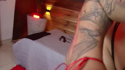   online show from October 3, 3:14 am