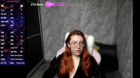 Snapshot of reginasmilee chatting on May 14, 2:07 am Regina online show from May 14, 2:07 am