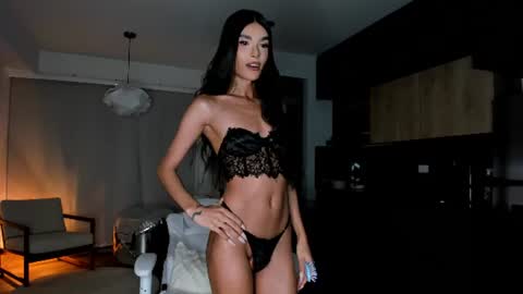 Snapshot of reichel_gray chatting on July 7, 1:52 am REICHEL online show from July 7, 1:52 am