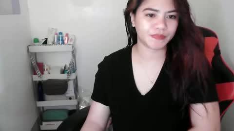 reign2525 online show from October 6, 12:24 pm