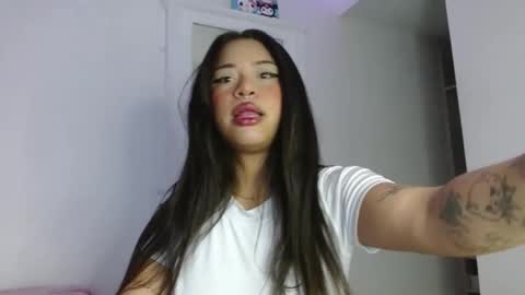 reina_reina online show from September 11, 9:37 pm