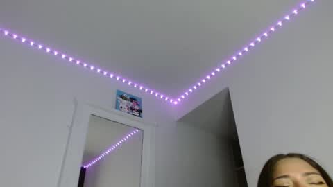 reina_reina online show from September 27, 12:04 am