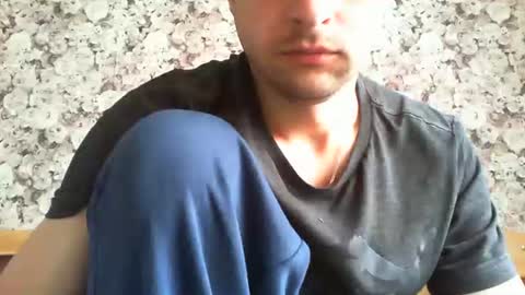 Snapshot of reliable_12 chatting on April 17, 2:31 pm reliable_12 online show from April 17, 2:31 pm