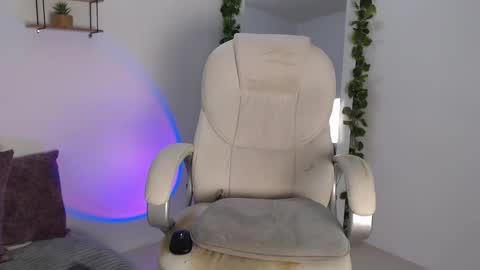 Erika online show from December 5, 2:09 am