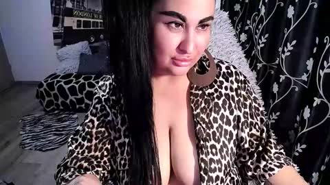 Desyree online show from March 21, 11:15 am